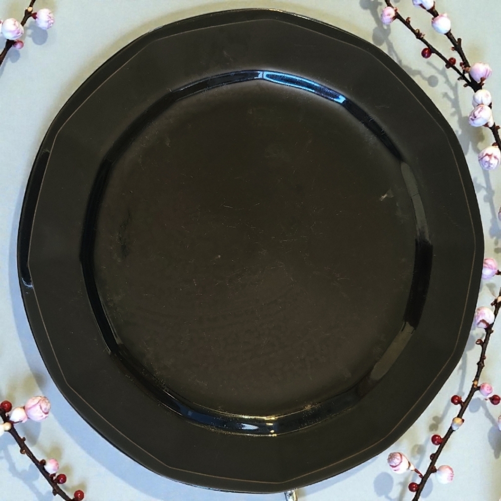 1 Vtg Glossy Black Stoneware Salad Luncheon/Plate Small Mfg Flaw
